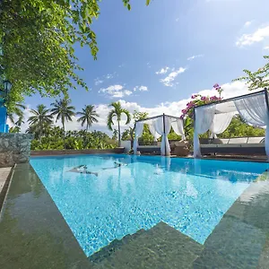 3* Hotel Vip Garden And Pool ,